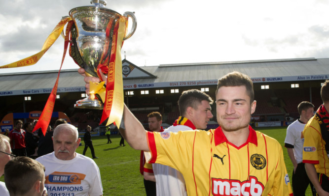 Paul Paton could make an early return to Firhill with United after helping Thistle to the First Division title last season.