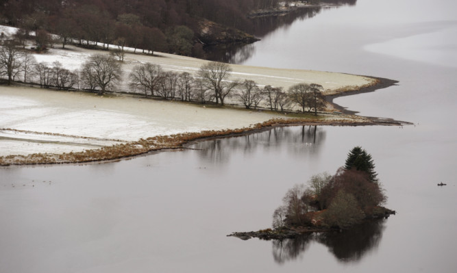 The fences lie along the banks of Loch Tummel.