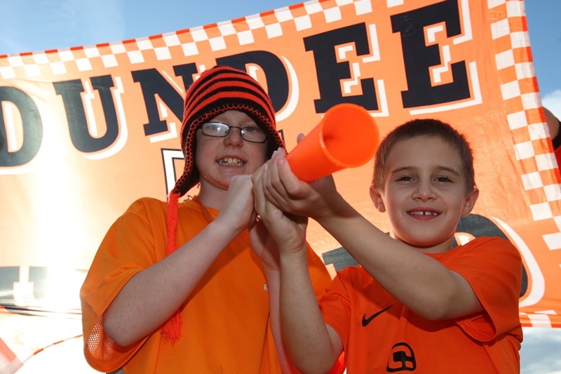 Steve MacDougall, Courier, Tannadice, Dundee. Dundee United v AEK Athens. Scenes from the event. Pictured, left is Logan Michalowski (aged 12) and right is friend Jake Leary (aged 10).