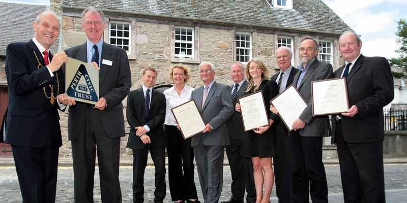 Kim Cessford, Courier 09.08.11 - the Fair Maid's House in Perth has been awarded a Civic Trust Award - l to r - Provost John Hulbert, Barrie Brown, Mike Robinson, Isobel Butt, Councillor John Kellas, Steve Brady, Sarah Jane Bogle, Trevor Croft, Andrew Driver, Councillor Callum Gillies