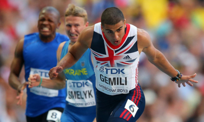 Adam Gemili breaks the 20-second barrier in the 200m semi-final.