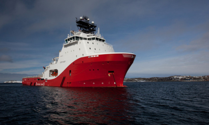 The Siem Ruby operating near Greenland for Cairn Energy.