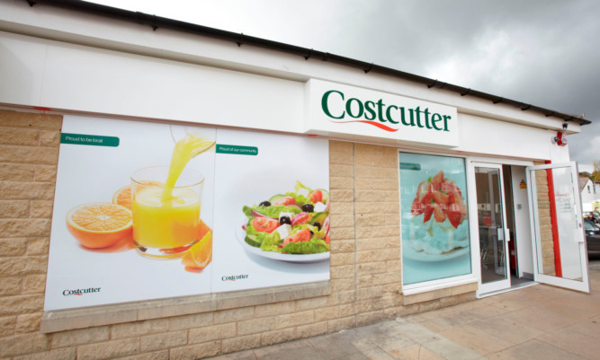 A tie-up between Costcutter and the owners of Mace stores has been approved.