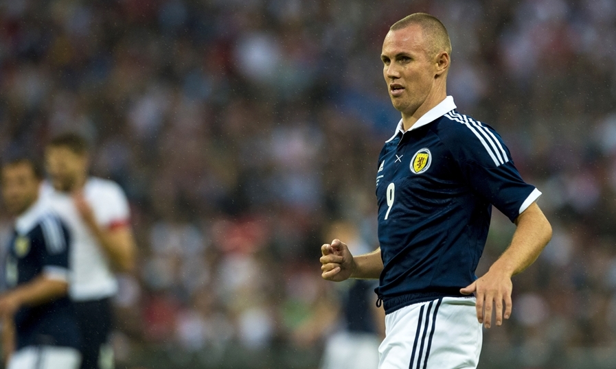 14/08/13 TEENAGE CANCER TRUST INTERNATIONAL FRIENDLY
ENGLAND V SCOTLAND (3-2)
WEMBLEY - LONDON
Kenny Miller in action for Scotland.