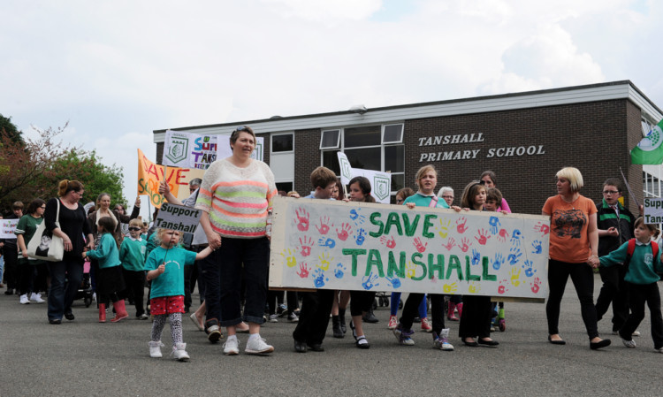 Parents have protested against the closure of Tanshall Primary School.