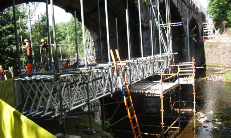 Work to refurbish the Allan Water Viaduct in Dunblane is under way.