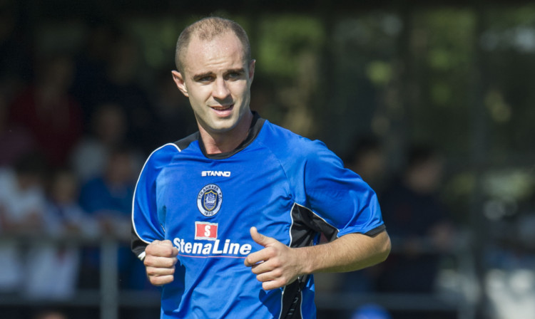 Jamie Longworth netted for Stranraer five minutes after coming on as a substitute.