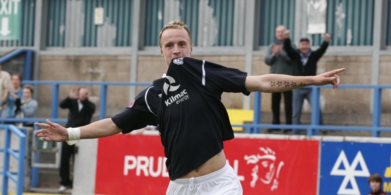 Gareth Jennings,Sunday Post....Stirling Albion v Dundee,  Griffiths celebrates his goal