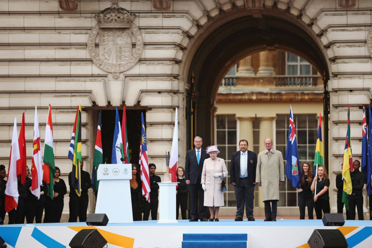 The Queen has launched the Glasgow 2014 Commonwealth Games baton relay at Buckingham Palace.