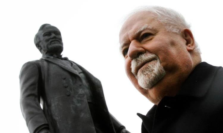 Carnegie Corporation president Dr Vartan Gregorian at the Andrew Carnegie statue in Pittencrieff Park.