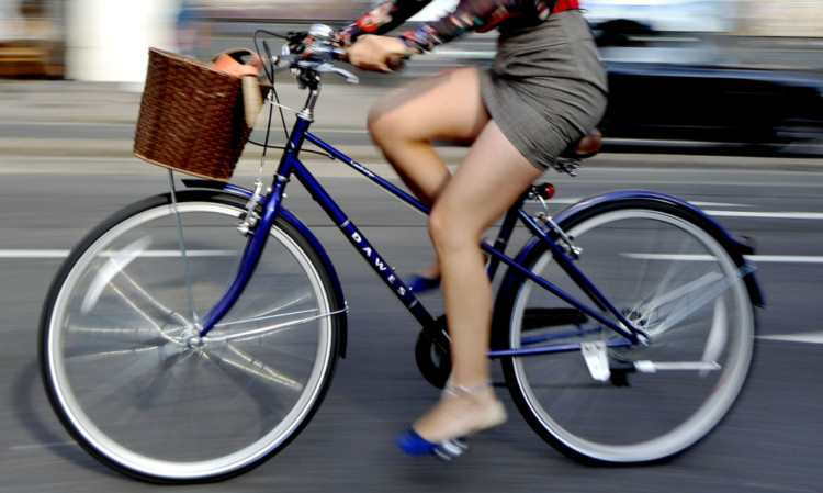 The Scottish Government has pledged more support and training for cyclists.