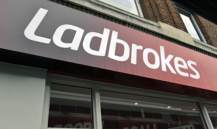 Bookmakers Ladbrokes is hoping to takeover the former Dalhousie Bar in Market Street.