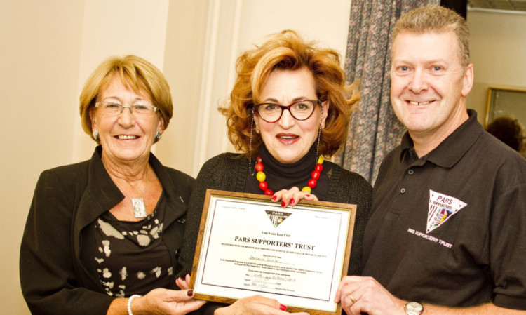 Trust board member Margaret Davidson, Barbara Dickson and Drew Main.