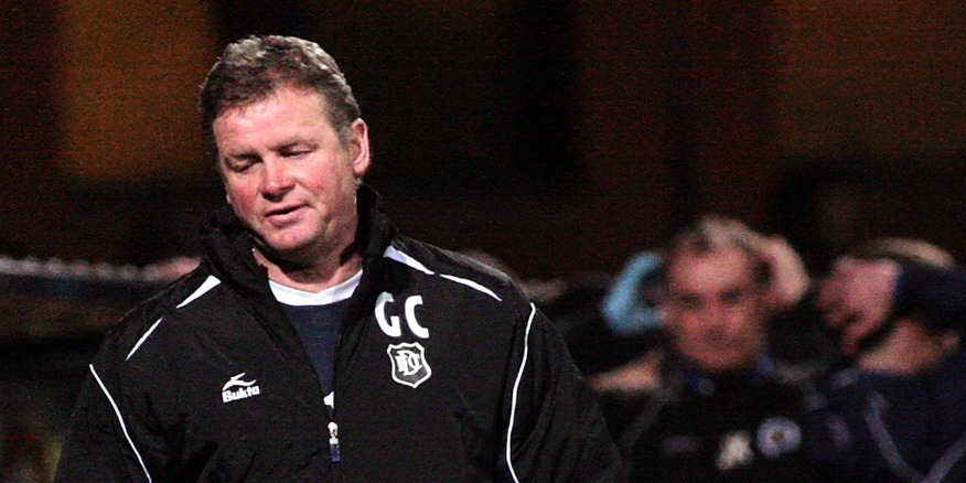 Football, Dundee v Queen of the South.    Pic shows a disgruntled looking Gordon Chisholm, Dundee manager.