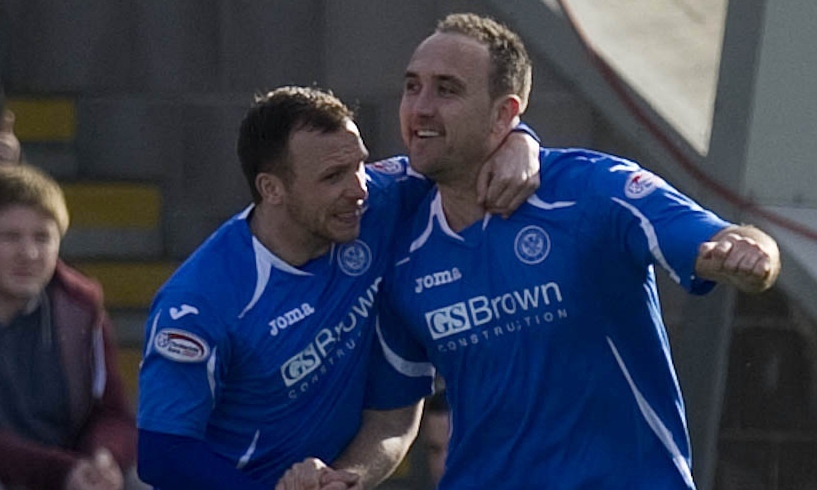 17/03/12 CLYDESDALE BANK PREMIER LEAGUE
ST MIRREN V ST JOHNSTONE (0-3)
ST MIRREN PARK - PAISLEY
Lee Croft (right) celebrates his goal with St Johnstone team-mate Jody Morris