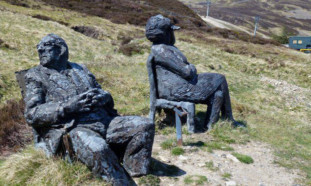 The statues at the foot of Cairnwell before 'Maggie' was removed.