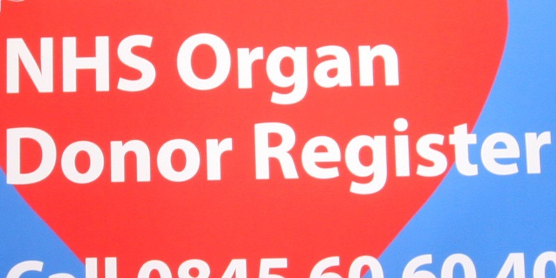 Almost 60 Dundonians are waiting for organ transplants, it emerged today. The figure was revealed as Lord Provost John Letford added his support to a drive to encourage Scots to sign up to the Organ Donor Register. Lord Provost John Letford completes the online form.