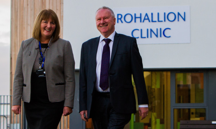 Health Secretary Alex Neil chats with NHS Tayside Service Manager for Secure Care Barbara Wilson.