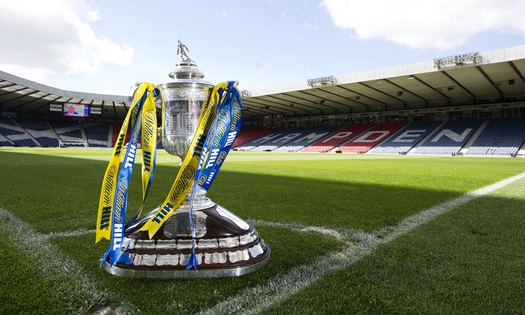 22/05/13 
HAMPDEN - GLASGOW
The William Hill Scottish Cup trophy