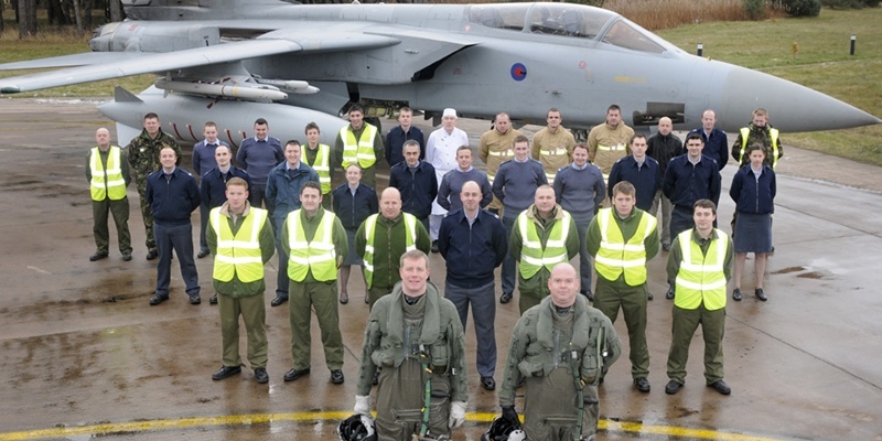 What :Photograph to show QRA support team.
Who : Personnel form RAF Leuchars
Where : RAF Leuchars
When : 17 Dec 10