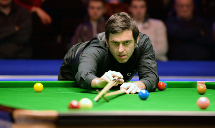 Ronnie O'Sullivan in action against Marcus Campbell.