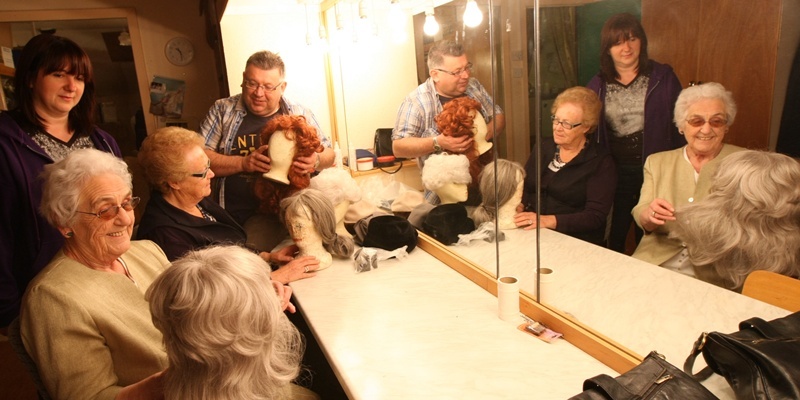 DOUGIE NICOLSON, COURIER, 17/09/11, NEWS. Pictured at the Abbey Theatre in Arbroath today, Saturday 17th September 2011, as part of the 'Doors Open Day' are L/R seated Anna Stewart and Edna Donald looking at the wigs in the dressing room with Hilary Tasker - V. President of the Abbey Theatre, and Mark Masson - Theatre Member. Story by Graeme Bletcher, Arbroath.