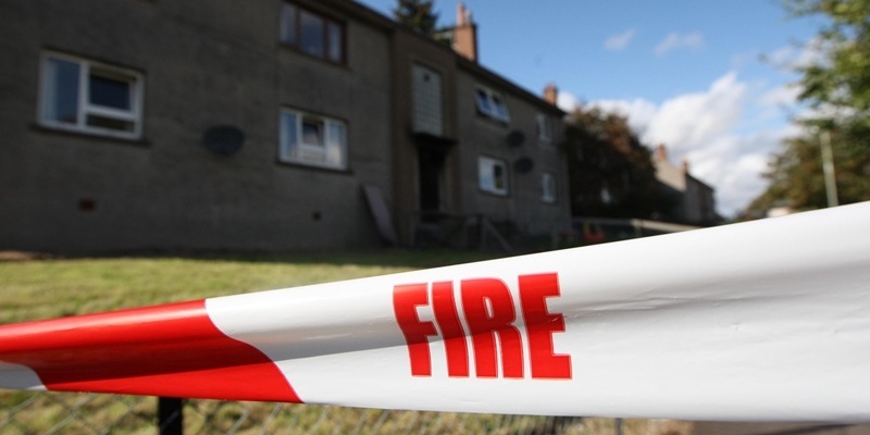 Steve MacDougall, Courier, view of 49 Glengarry Road, Perth. Flat 49C (top right) caught fire during the night and residents were evacuated.