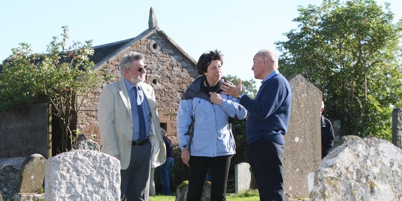Steve MacDougall, Courier, Collace Mort House, Collace Churchyard, Collace. Restoration work starting on old mort house that was used to keep bodies safe from grave robbers. Pictured, left to right is and Councillor Alan Grant, Fiona Fisher (Heritage Trust) and Martin Payne (Burrelton & District Community Council). The mort house is in the background.