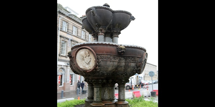 Kim Cessford, Courier 08.10.11 - pictured is the fountain on Market Street, St Andrews which is the subjecvt of a campaign to have water piped through it again