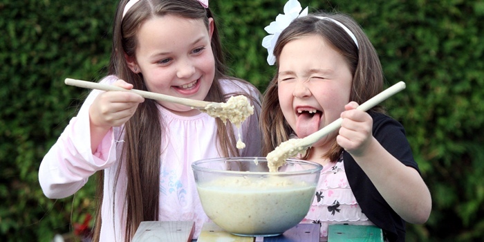 Steve MacDougall, Courier, 20 Provost's Walk, Monifieth. World Porridge Day on Monday 10th October. Friends and self confirmed 'haters' of porridge, Eve Nimmo (aged 7, left) and Alicia Myles (aged 6, right) brave their worst dish in honour of the special day.