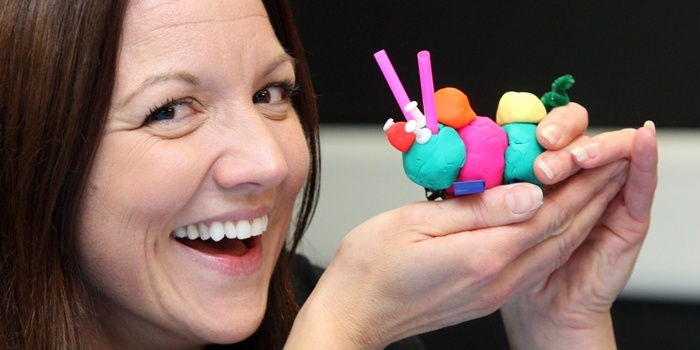 Steve MacDougall, Courier, Sensation Science Centre, Dundee. DNA Science Lesson photocall. Pictured, Hayley Sherrard (of SSERC, Scottish Schools Education Research Centre) with a 'Reebop' character, which is used to teach children about DNA.