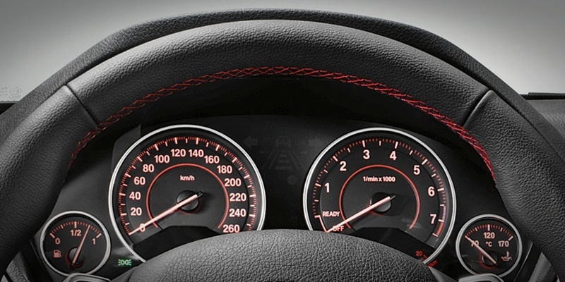 New BMW 3 Series: Cockpit standard version (10/2011)