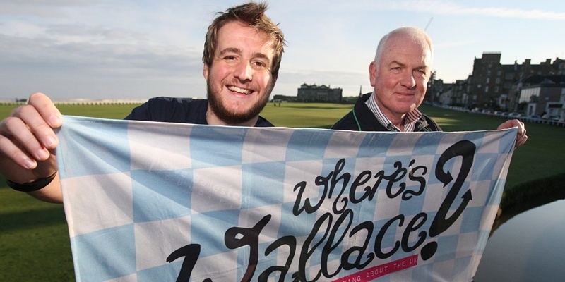 Kris Miller, Courier, 26/10/11. Picture today on 18th hole, Old Course, St Andrews shows charity walker Matt Wallace with George Harrow who offered to put Matt up in the Fife leg of his walk from John o' Groats to Lands End.