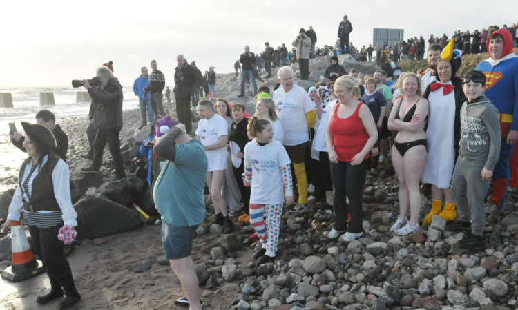 A great turnout of dookers and spectators broke records for the Arbroath event.