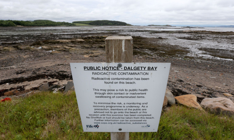 A warning sign at Dalgety Bay beach.