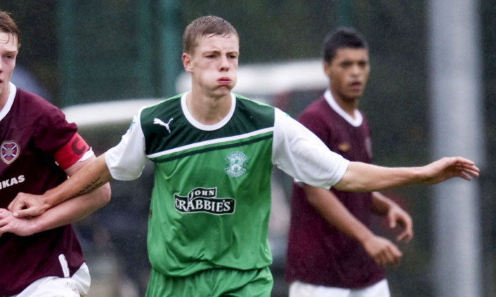 Cowdenbeath deal: Hibs midfielder David Gold.