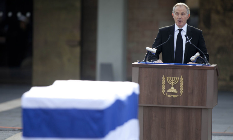 Tony Blair was one of those who spoke at the memorial service.