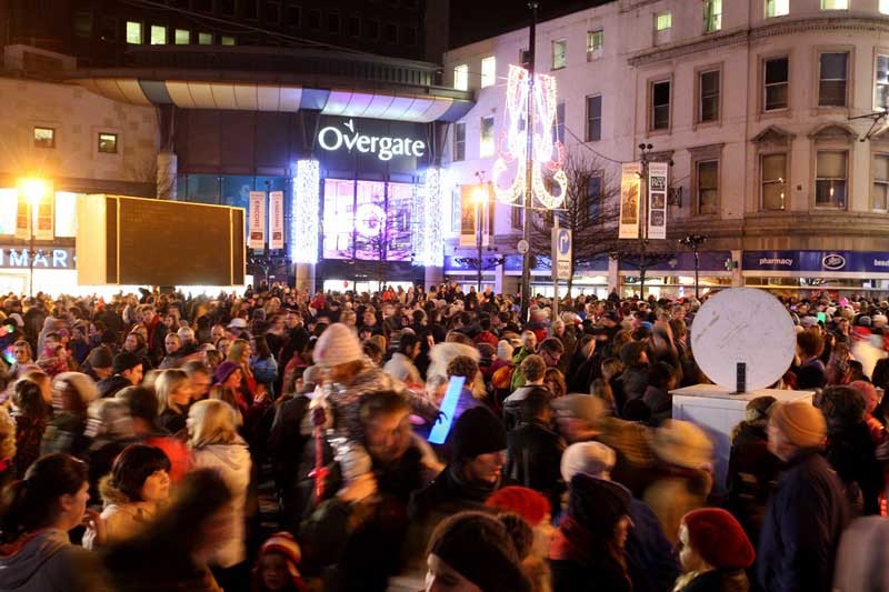 Kris Miller, Courier, 25/11/11. Picture today at Winter Light Night shows some of the massive crowd in the city centre.