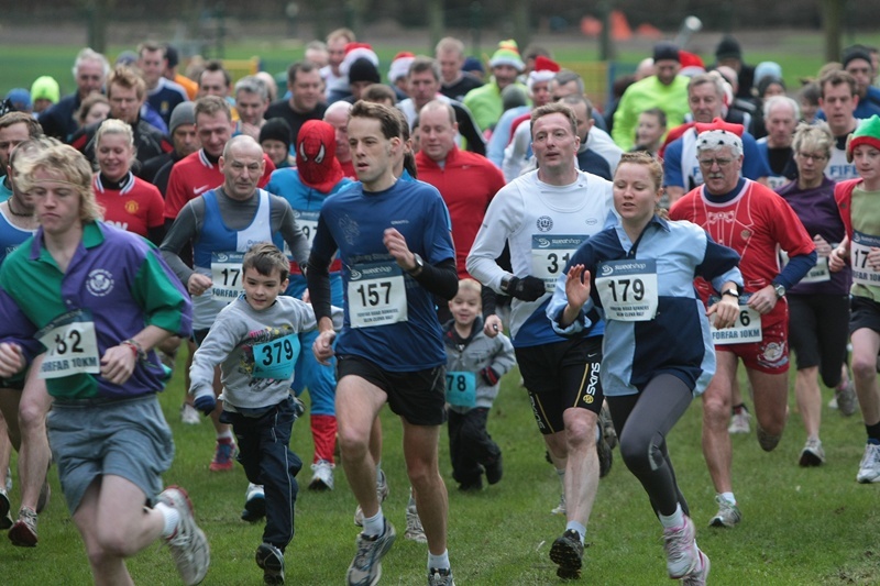 Kim Cessford, Courier - 26.12.11- pictured at the Lochside Leisure Centre, Forfar whwre the annual Plum Pudding Plod organised by the Forfar Road Runners was held - the start of the race