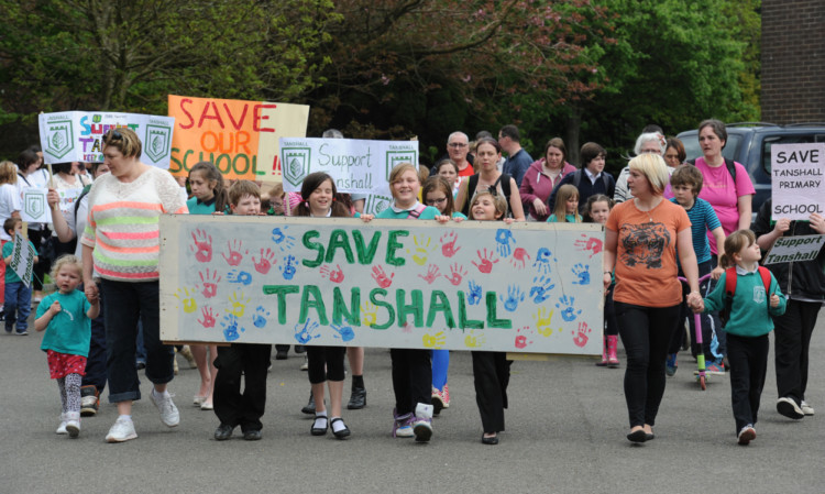 Parents and pupils have protested against the closure of Tanshall Primary.