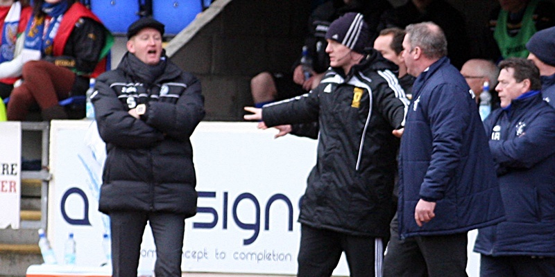 Steve MacDougall, Courier, McDiarmid Park, Crieff Road, Perth. St Johnstone FC v Rangers FC. Action from the match. Pictured, problems with the managers during the game.