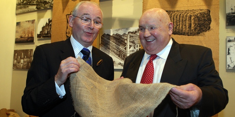 Steve MacDougall, Courier, Verdant Works, West Henderson Street, Dundee. Dundee Weavers Supper. Pictured, left is Ron Scrimgeour (Deacon of the Dundee Weavers) and right is Chic Mitchell. Picture to accompany story by Craig McManamon.
