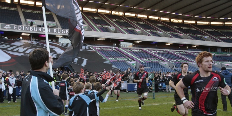 Edinburgh's Roddy Grant runs out for the Heineken Cup Pool two match at Murrayfield, Edinburgh.