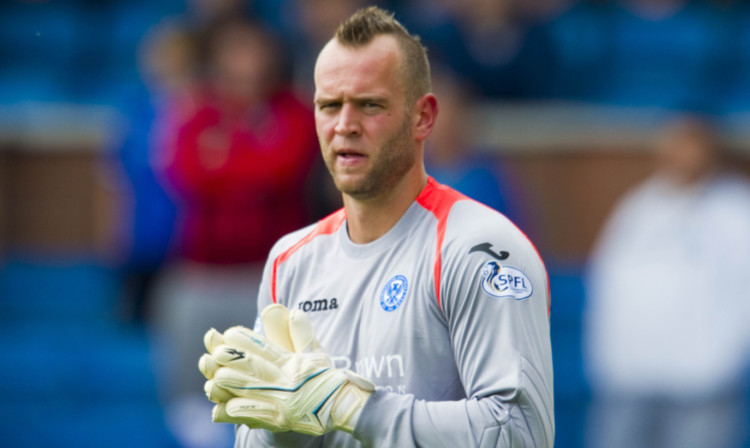 Alan Mannus will be out for at least 6 to 8 weeks.