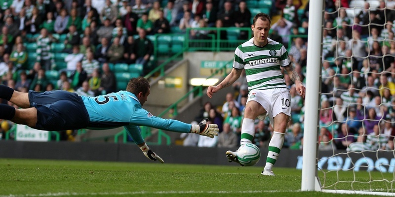 Celtic's Anthony Stokes scoring during the Clydesdale Bank Scottish Premier League at Celtic Park, Glasgow.