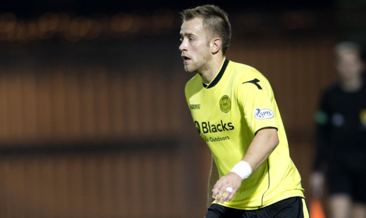 Danny Grainger was on the scoresheet on his Dunfermline debut.