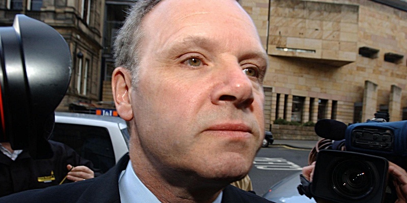 Former Labour peer Mike Watson arrives at Edinburgh Sheriff Court, Thursday September 22, 2005, to be sentenced for starting a fire at the Prestonfield Hotel in Edinburgh. Lord Watson set light to a curtain after a night of heavy drinking at an awards dinner in Edinburgh last year. He admitted a charge of wilful fire-raising at Edinburgh Sheriff Court three weeks ago and his political career now lies in ruins. See PA Story COURTS Watson. PRESS ASSOCIATION Photo. Photo credit should read: Danny Lawson / PA