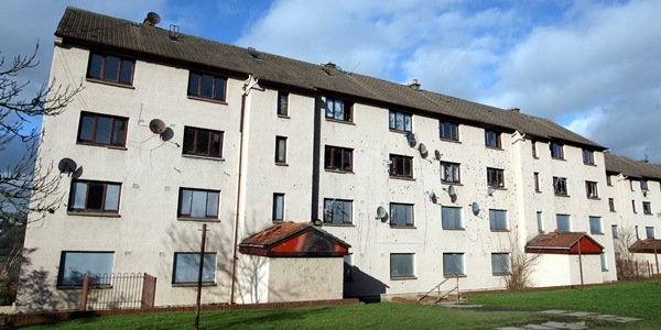 Steve MacDougall, Courier, Islay Road, Abbeyview, Dunfermline. Picture of boarded up flats and houses earmarked for demolition.