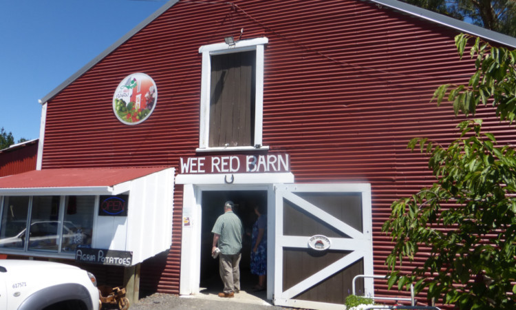 The Wee Red Barn.
