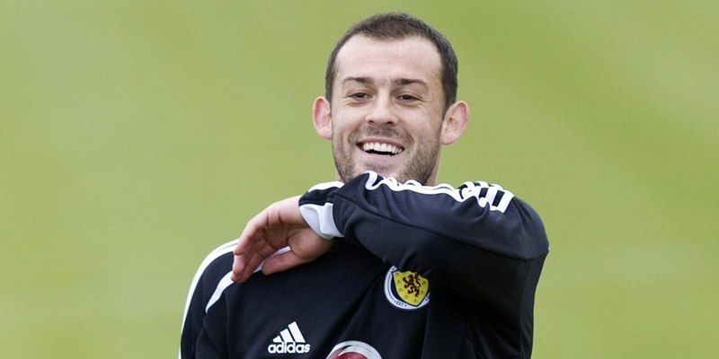 08/10/12
SCOTLAND TRAINING
MAR HALL - GLASGOW
All smiles from Sunderland striker Steven Fletcher as he trains with the Scotland squad ahead of the FIFA World Cup Brazil 2014 Qualifying clash with Wales.